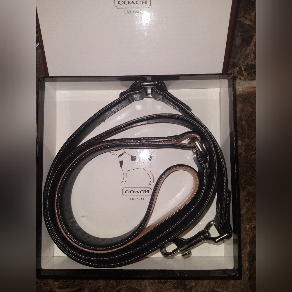 Coach Leather Dog Leash FS8422